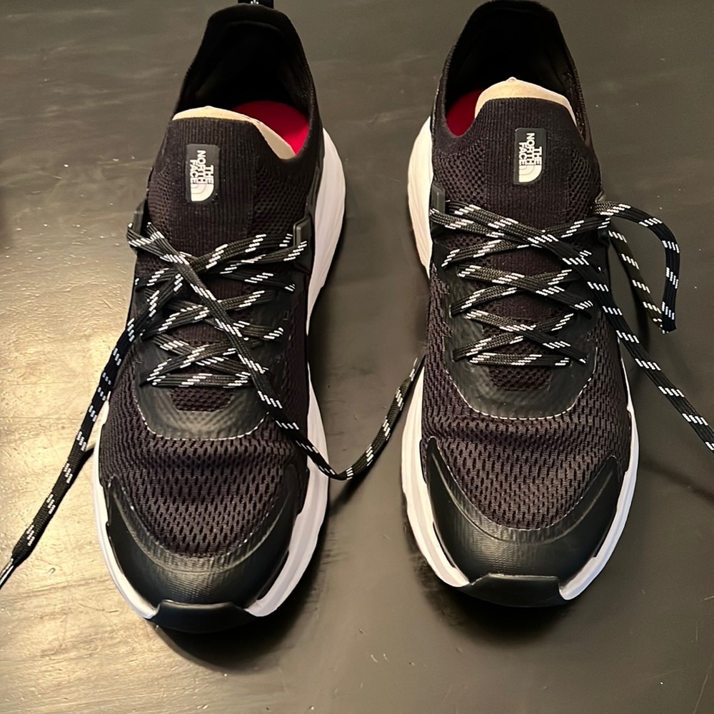 Northface womens Vectiv Hypnum trail shoes size 10